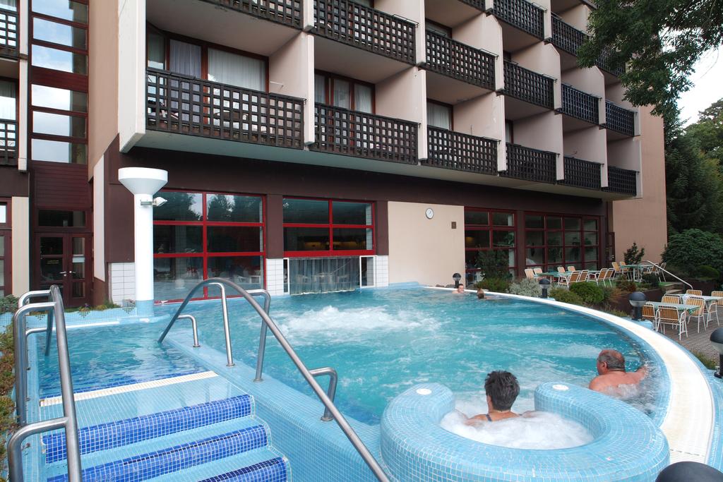 Горящие туры в отель Danubius Health Spa Resort Sarvar Шарвар