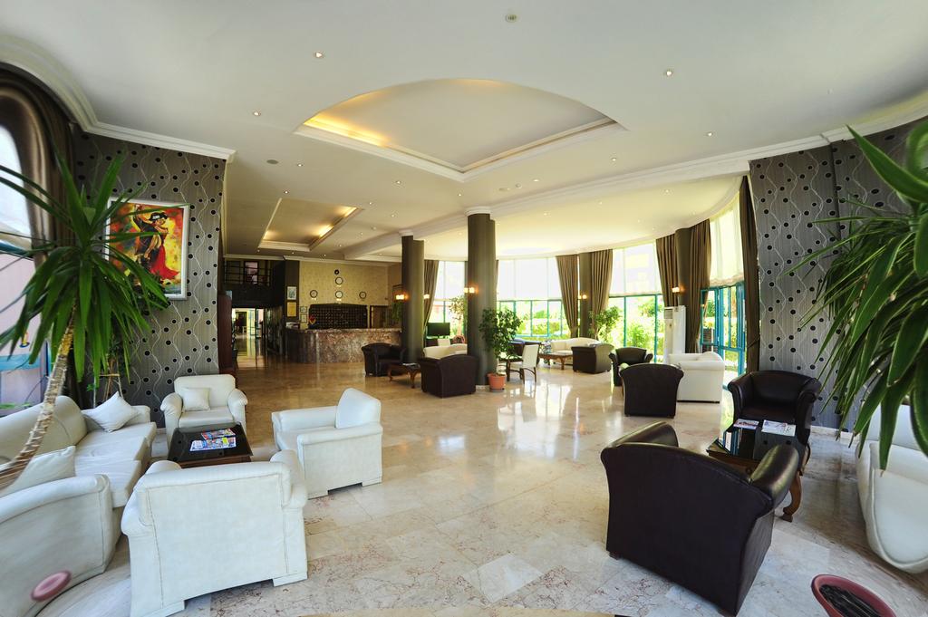 Oferty hotelowe last minute Grand Uysal Family Suite Alanya