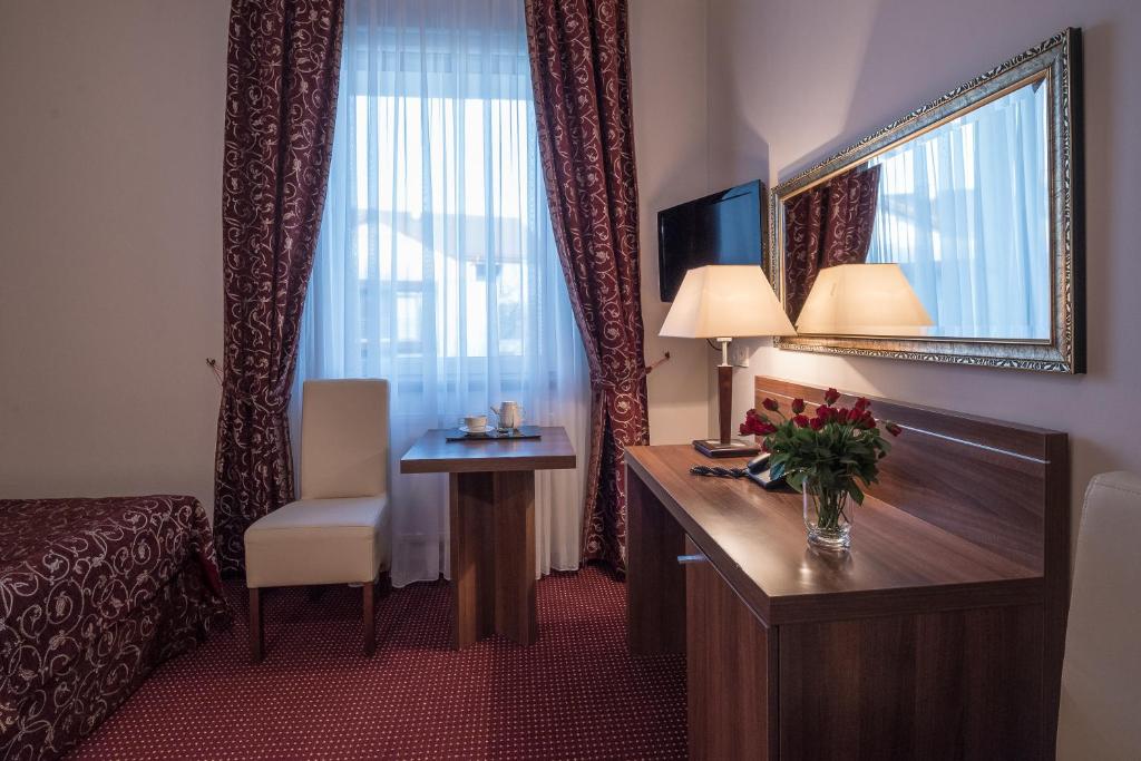 Hotel Jasek , Вроцлав, фотографии туров