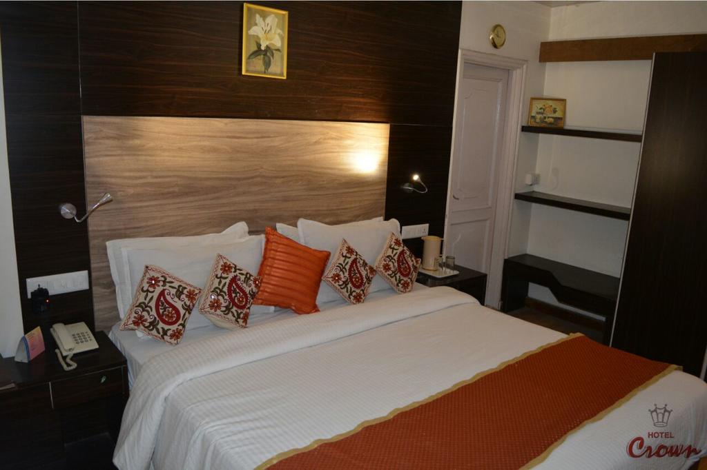 Crown Hotel, Ахмадабад, Индия, фотографии туров