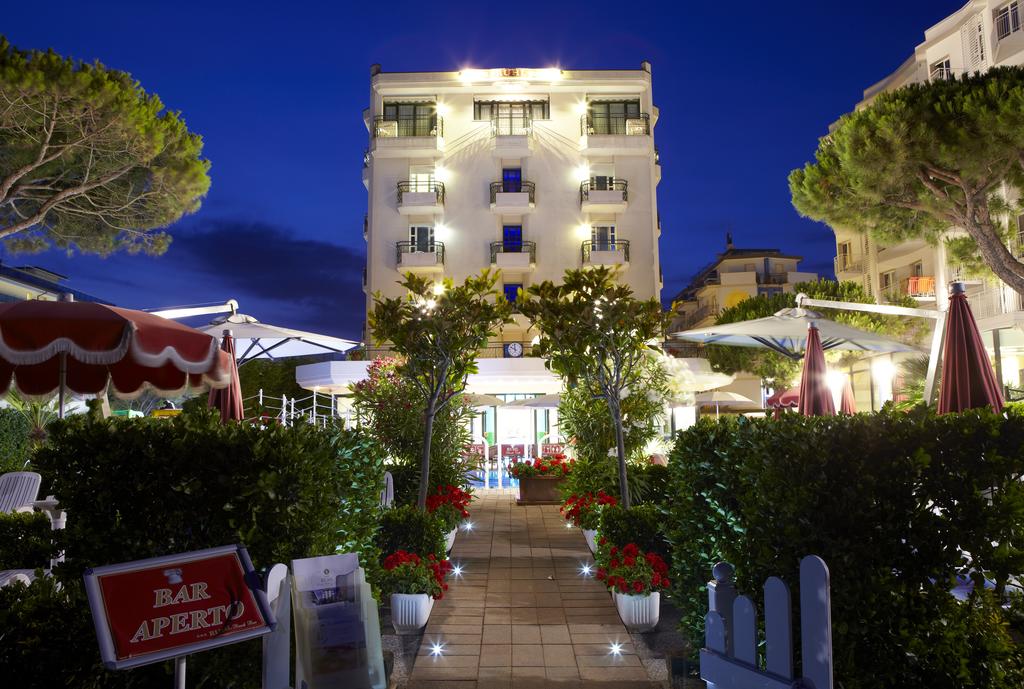 Ruhl Beach Hotel & Suites, Лідо ді-Єзоло ціни