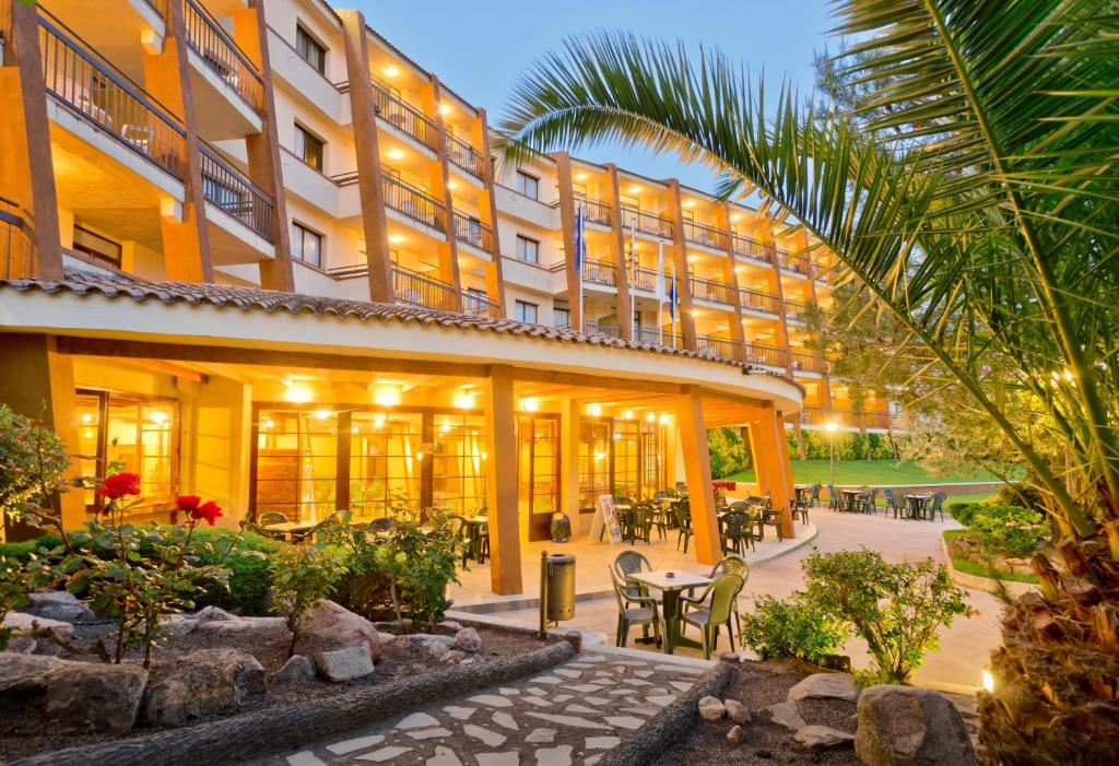 Горящие туры в отель Tossa Park Aparthotel Коста-Брава