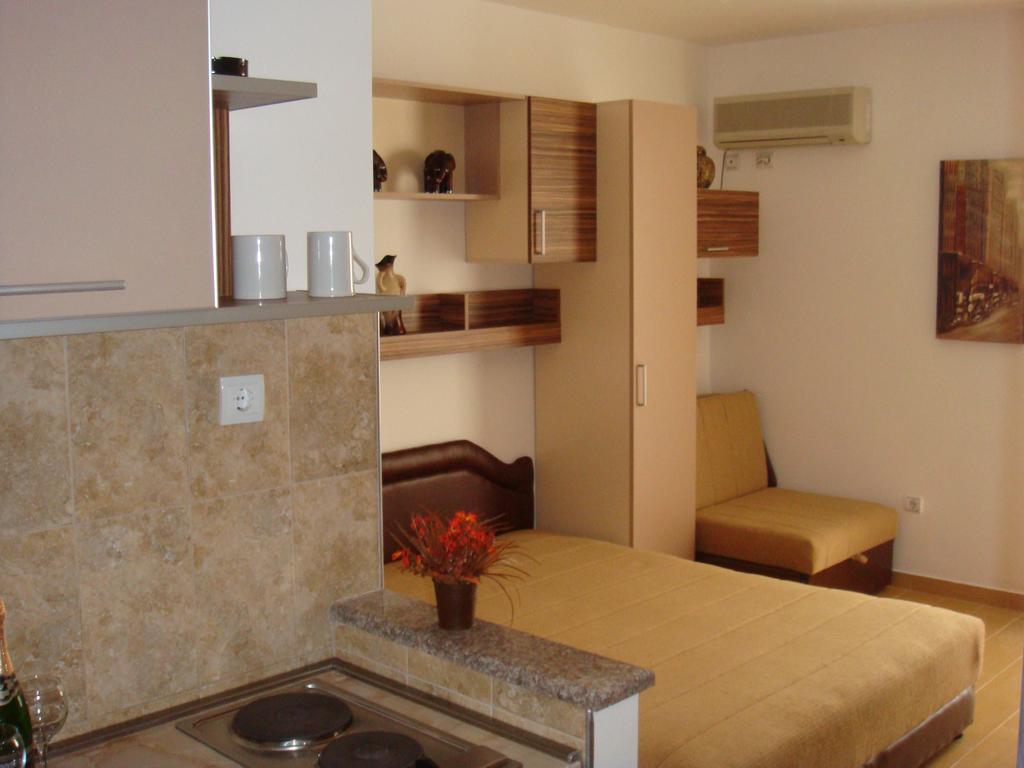 Hotel guest reviews Apartments Azzuro