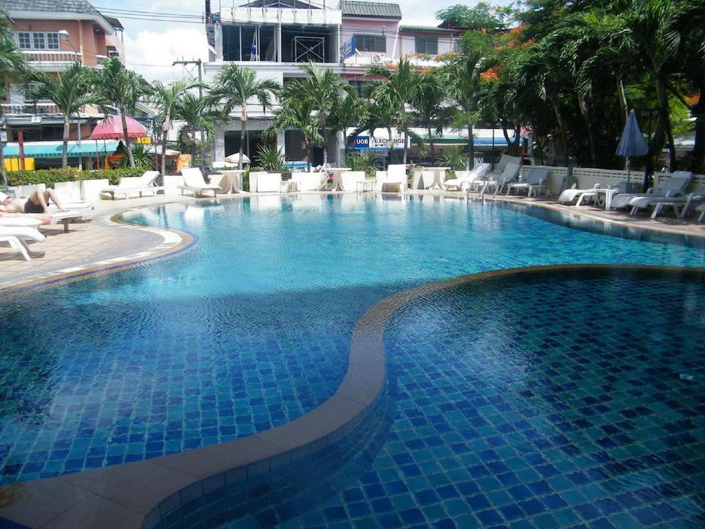 Отдых в отеле Sawasdee Siam  центр Паттаи Таиланд
