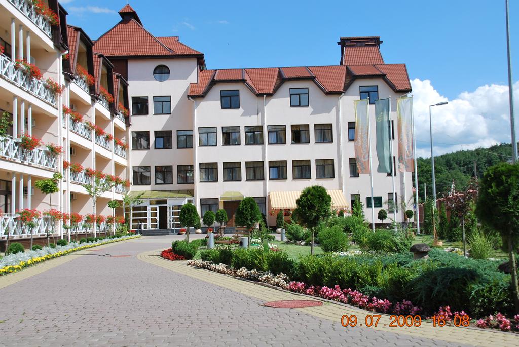 Горящие туры в отель Сонячна Долина Закарпатская область Украина