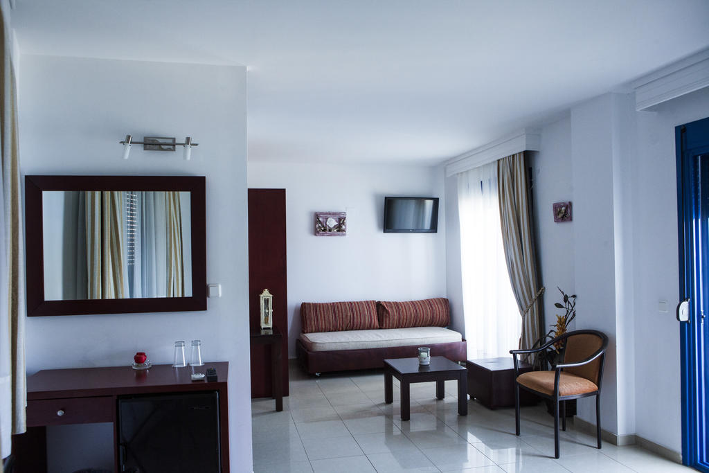 Відпочинок в готелі Porto Koufo Hotel