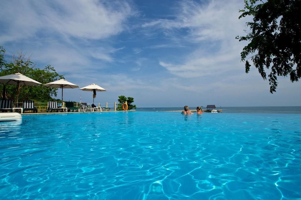 Tunamaya Beach & Spa Resort, Малайзія, Тіоман, тури, фото та відгуки