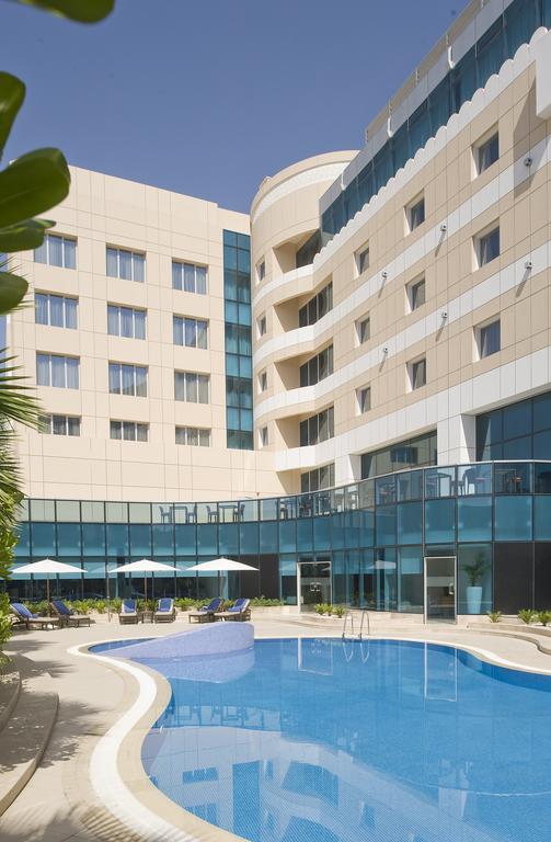 Holiday Inn Muscat Al Seeb, Маскат, Оман, фотографии туров