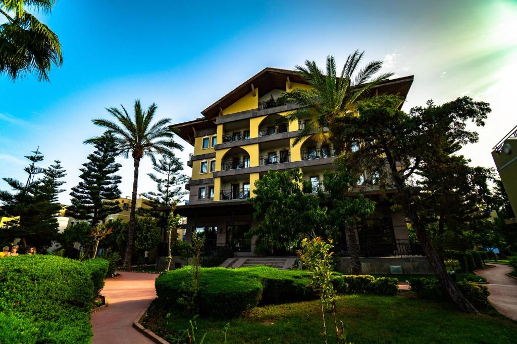 Горящие туры в отель Euphoria Barbaross Beach Resort (ex. Loxia Comfort Club Side) Сиде