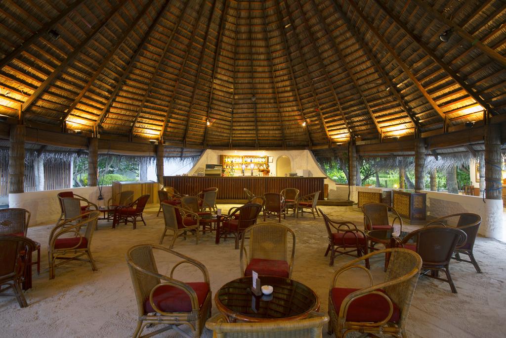 Гарячі тури в готель Bathala Island Resort Арі & Расду Атоли