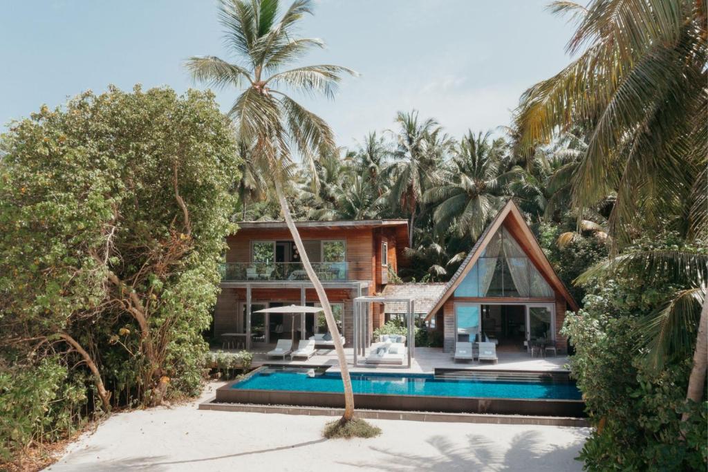 Відпочинок в готелі The St. Regis Maldives Vommuli Resort Даалу Атол Мальдіви