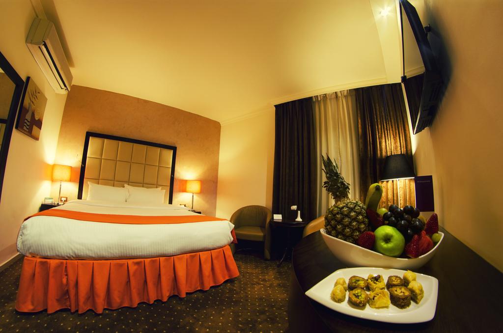 Відпочинок в готелі Meneur Hotel Амман Йорданія