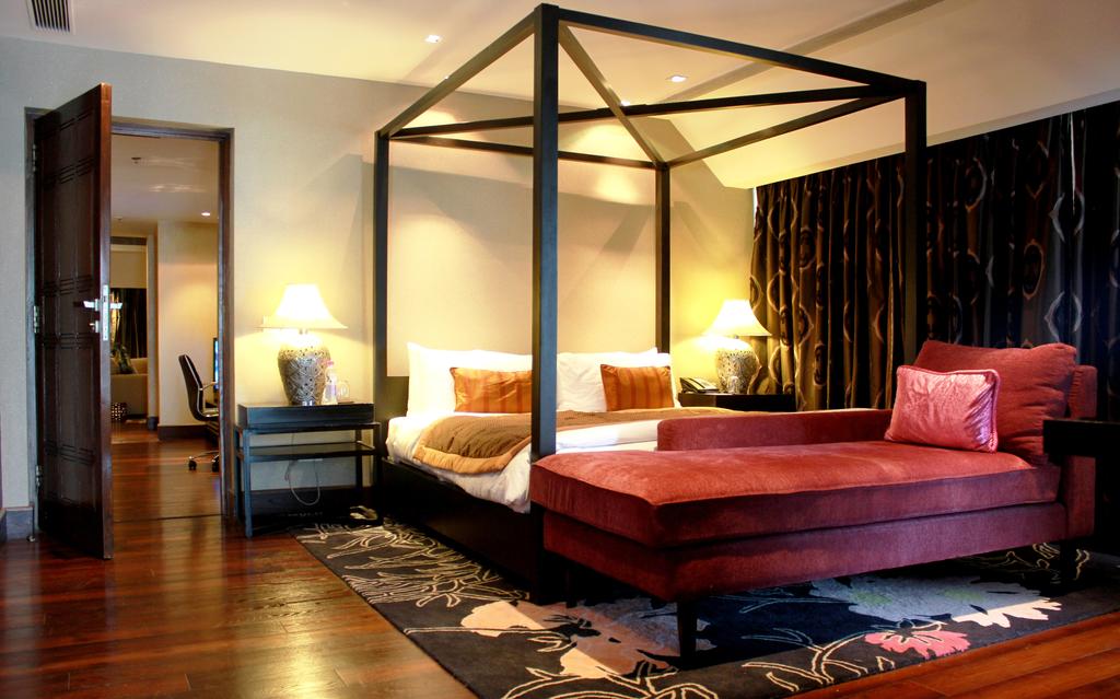Hotel prices Vivanta by Taj Dal View Srinagar