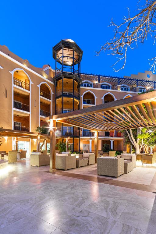 Відпочинок в готелі The Grand Resort Hurghada Хургада