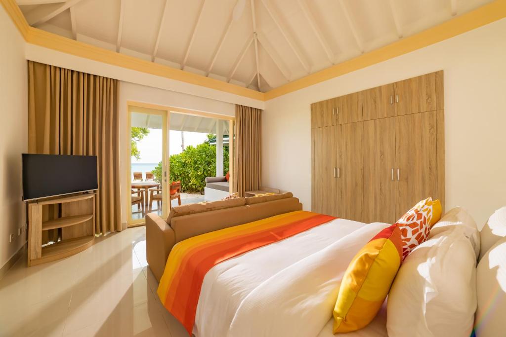 Горящие туры в отель Siyam World Maldives