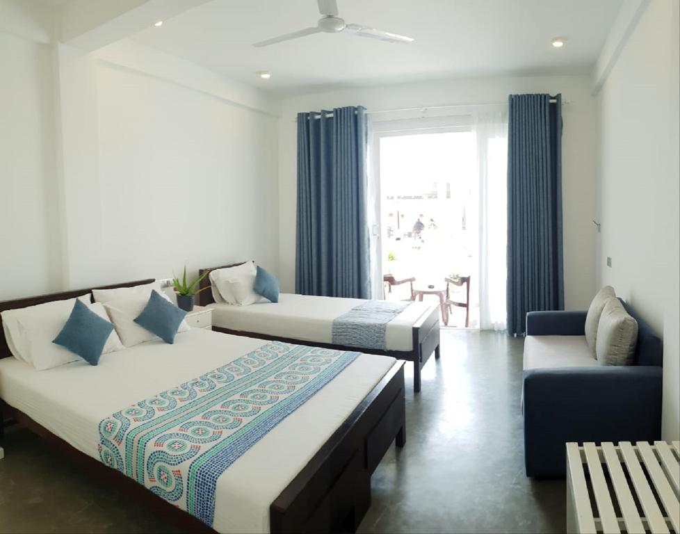 Горящие туры в отель Blue Note Cabanas & Restaurant Хиккадува Шри-Ланка