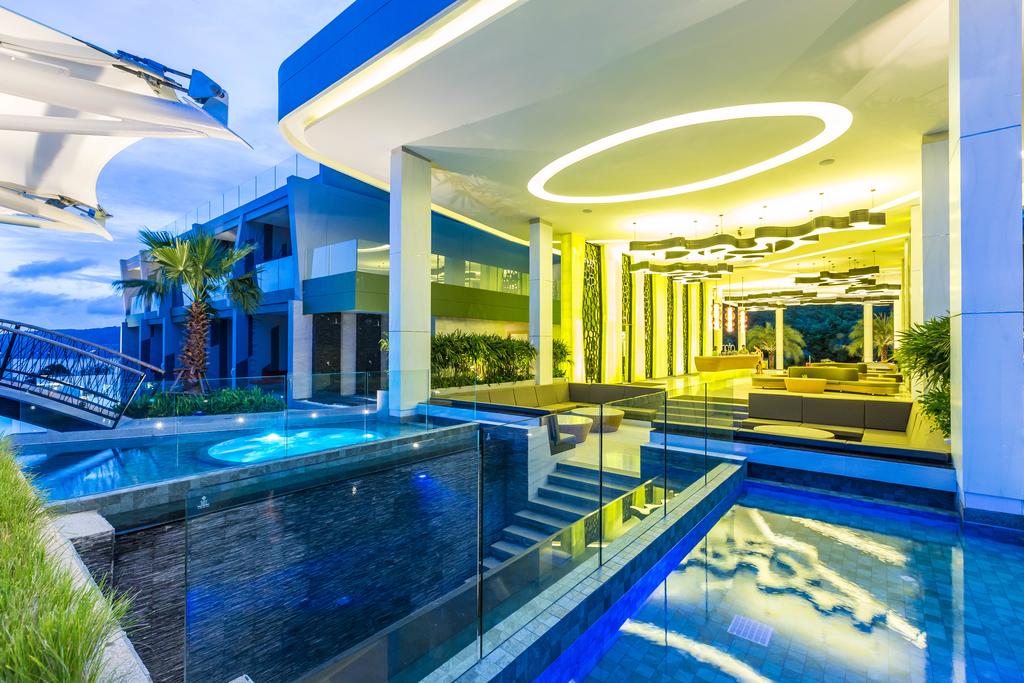 Crest Resort & Pool Villas, Tajlandia, Patong, wakacje, zdjęcia i recenzje