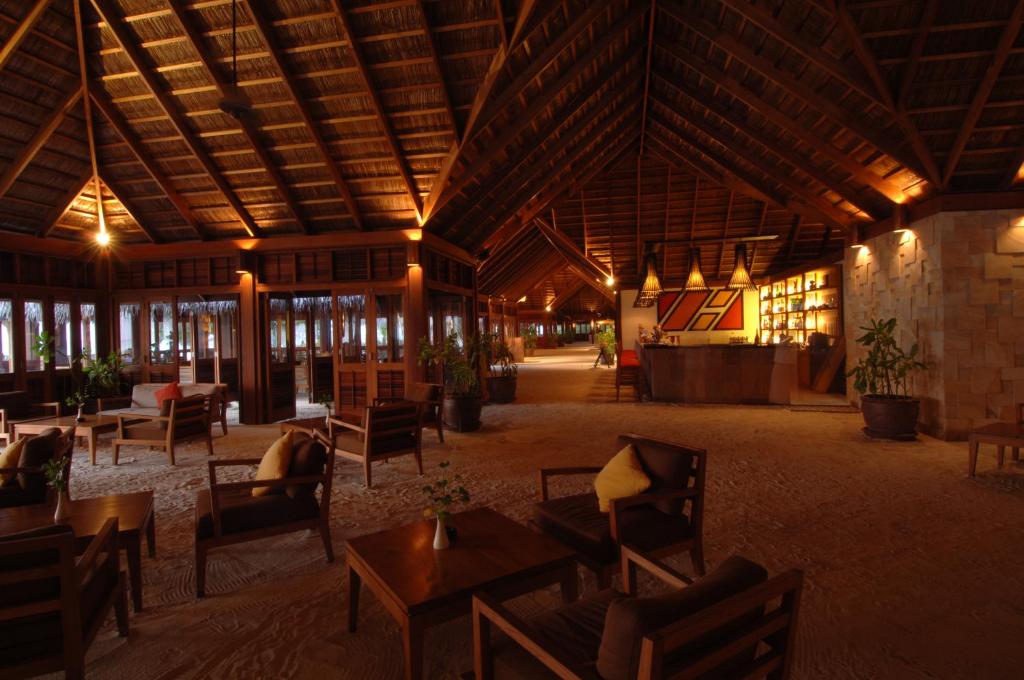 Відпочинок в готелі Meeru Island Resort Північний Мале Атол