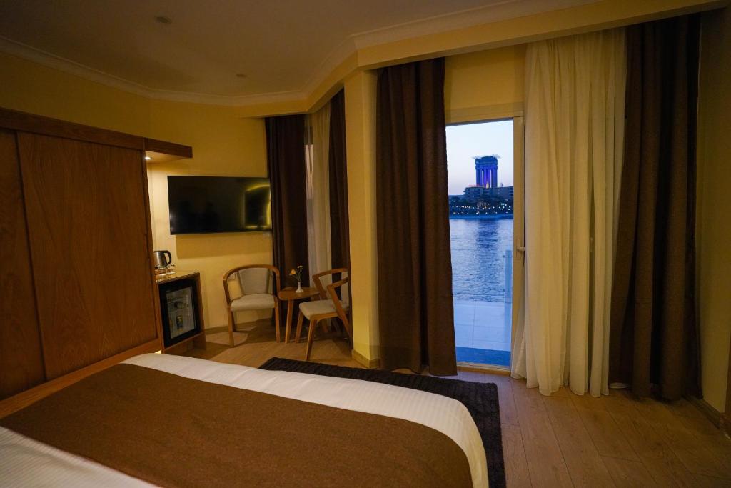 Отель, 4, Obelisk Nile Hotel Aswan (ex. Pyramisa Isis Corniche)