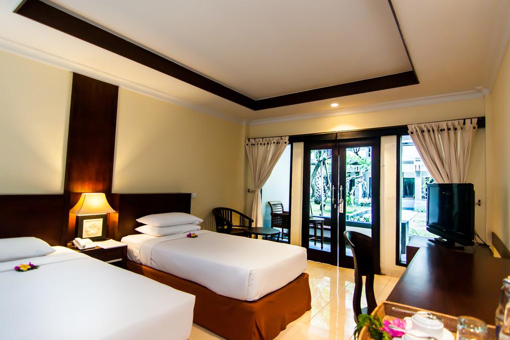 Відпочинок в готелі Champlung Mas Legian