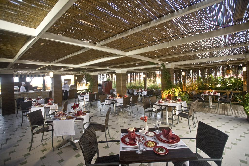 Цены в отеле Crystal Paraiso Verde Resort & Spa