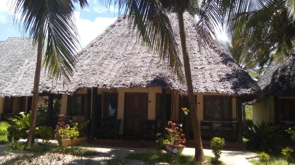 Villa De Coco Beach Resort, Джамбиани цены