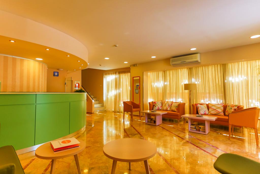 Rodian Gallery Hotel Apartments, фотографії