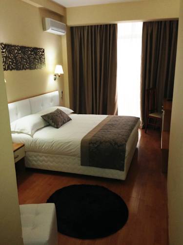 Відпочинок в готелі Arvi Hotel Дуррес