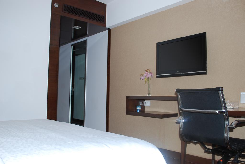 Отдых в отеле Four Points by Sheraton Ahmedabad