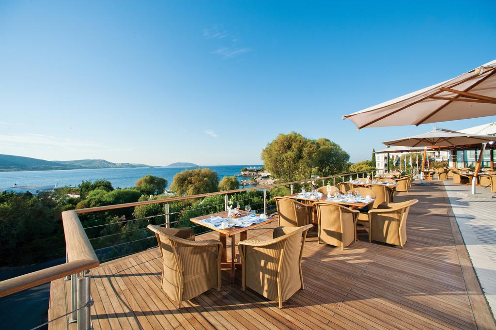 Grand Resort Lagonissi, Греція