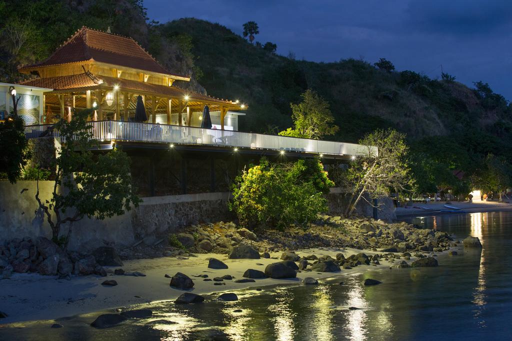 Hotel rest Plataran Komodo Beach Resort Labuan Baggio Indonesia