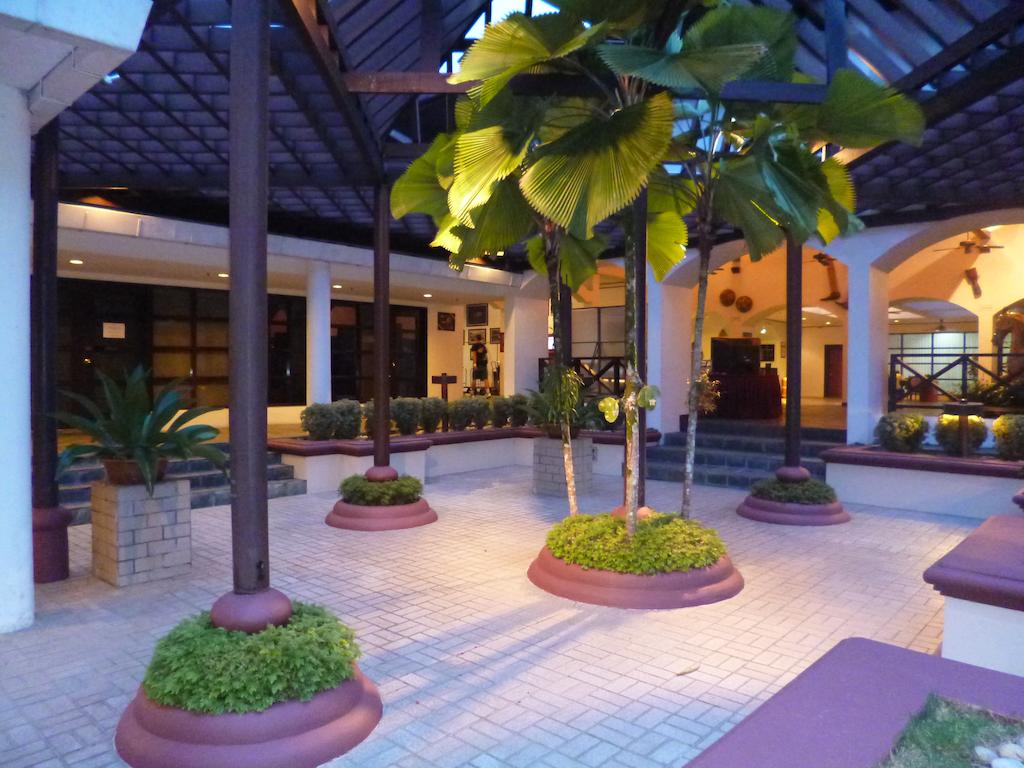 Sabah Hotel Sandakan, 4