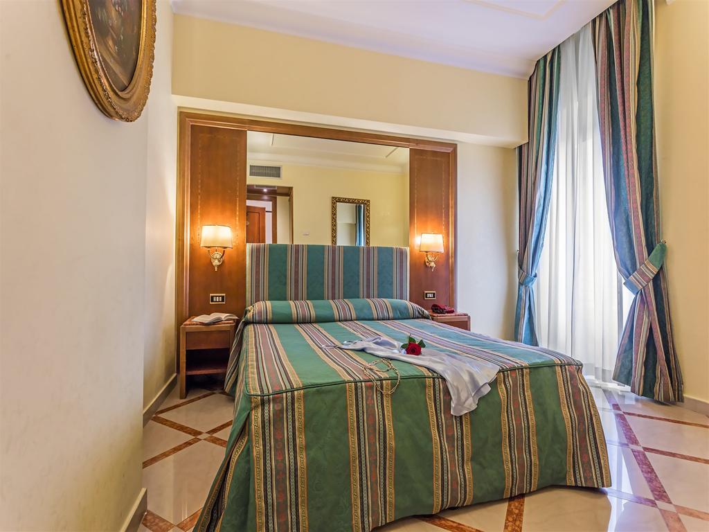 Відпочинок в готелі Hotel Noto (Rome)