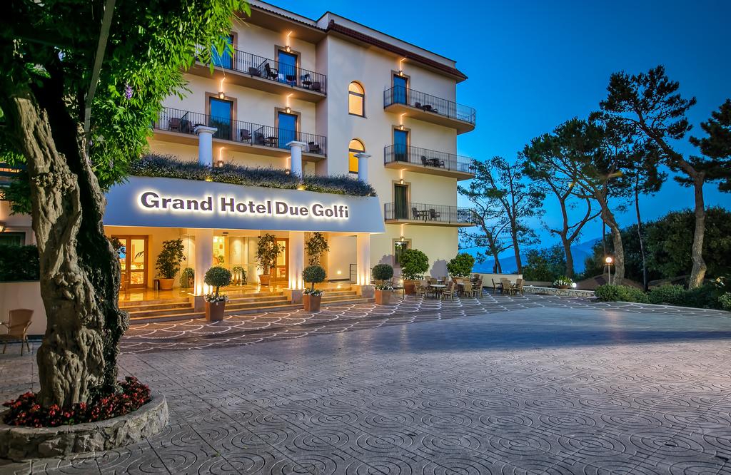 Due Golfi Grand Hotel (Massa Lubrense/Sorrento), Неаполитанский залив, Италия, фотографии туров