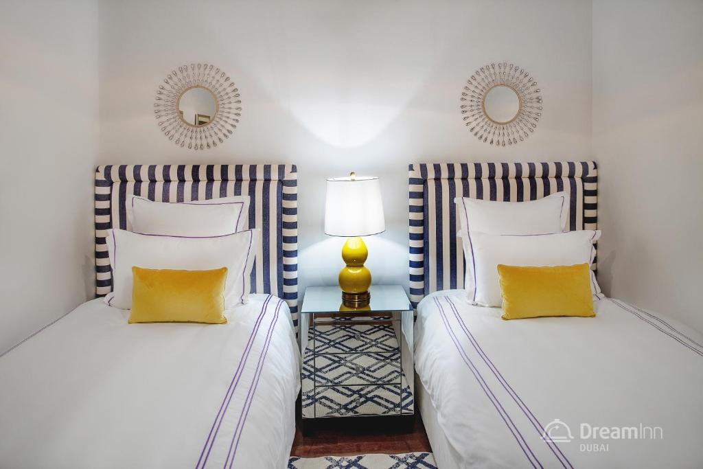 Фото отеля Dream Inn Dubai Apartments - Tiara