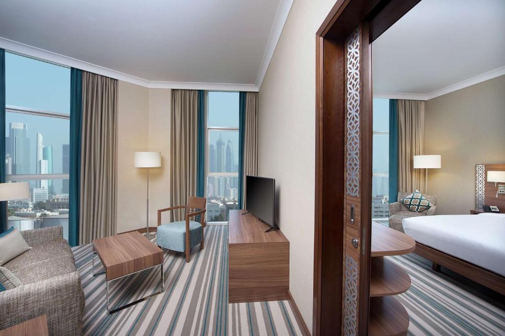 Отдых в отеле Hilton Garden Inn Dubai Al Mina Дубай (город) ОАЭ