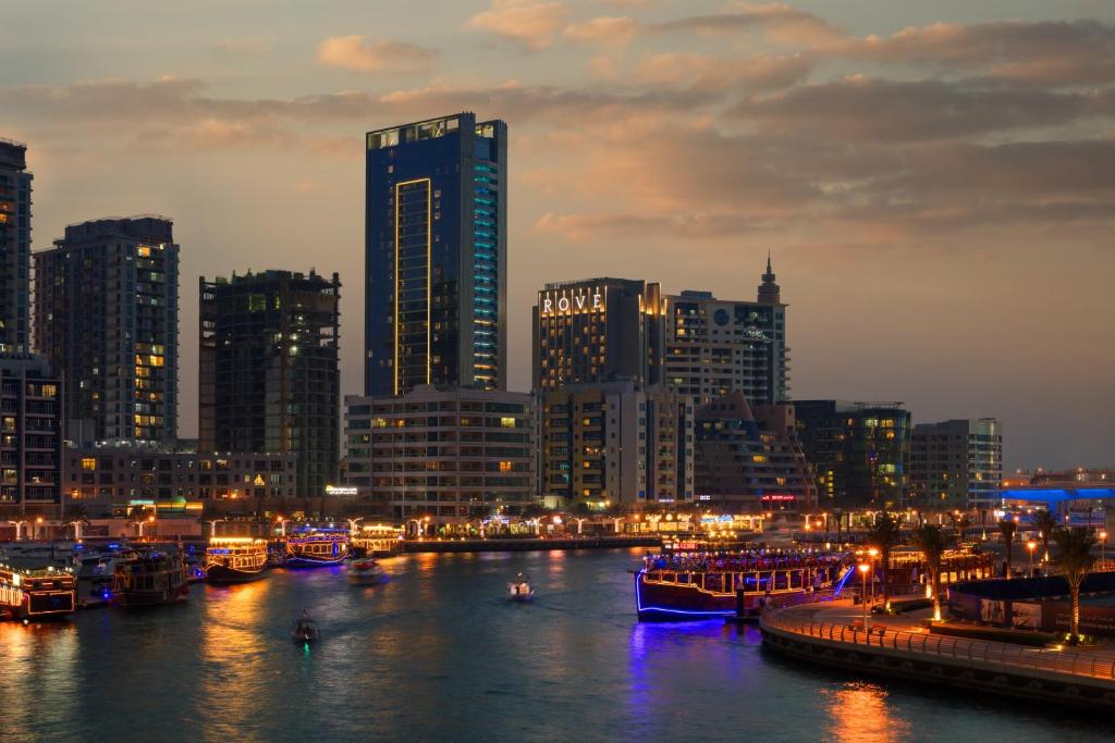 Rove Dubai Marina, photos