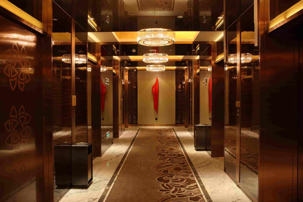 Sofitel Luxury Hotel, photos