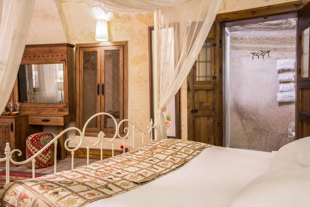 Minia Cave Cappadocia Hotel (ex. Satrapia Boutique Hotel), Ортахисар цены