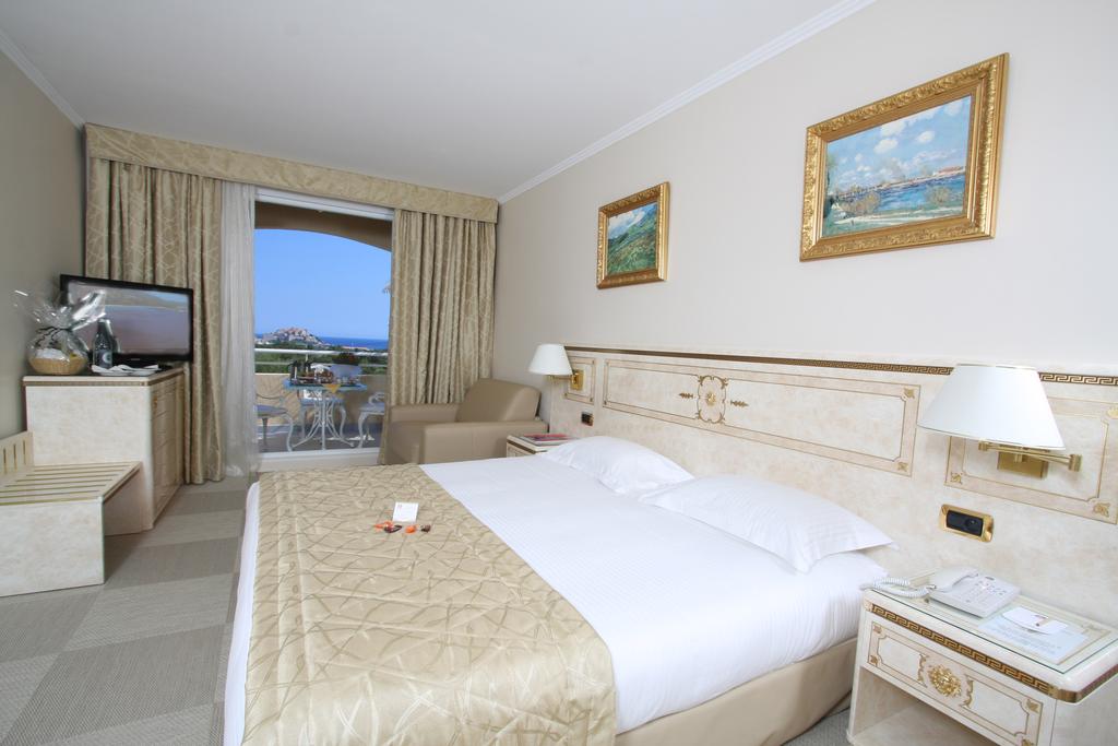 Гарячі тури в готель Hotel Corsica Корсика (острів)