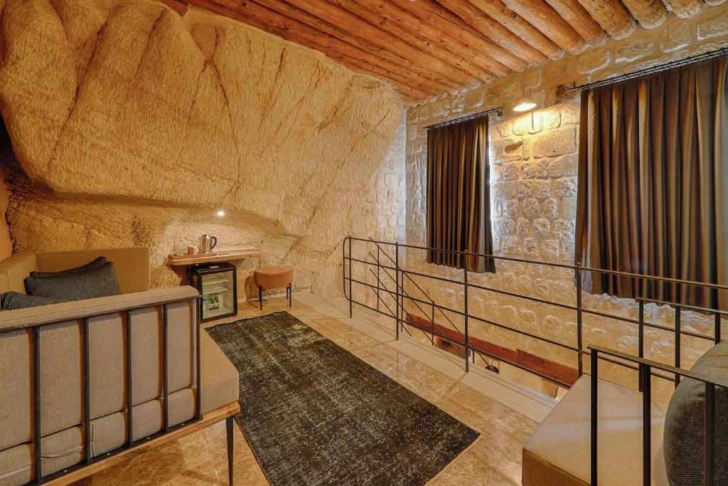 Відпочинок в готелі Solem Cave Suites Ургюп