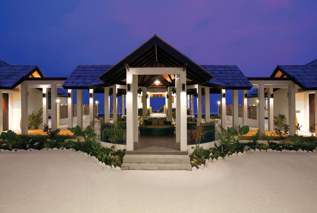 Готель, Atmosphere Kanifushi Maldives