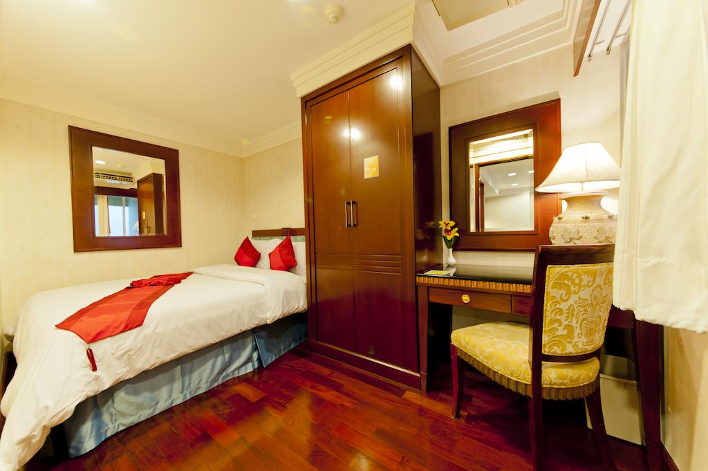 Відпочинок в готелі Prince Palace Hotel Бангкок