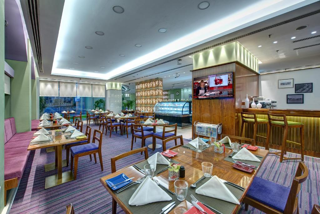 Відпочинок в готелі J5 Rimal Hotel Apartments Дубай (місто) ОАЕ