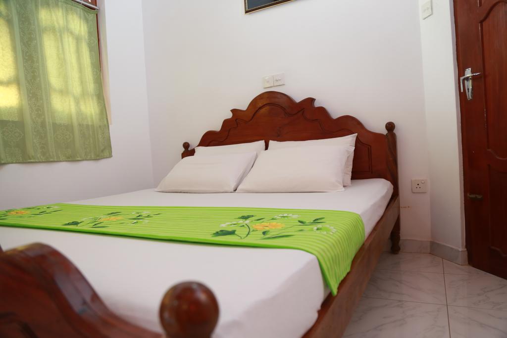Відгуки про готелі Sumal Villa Guesthouse