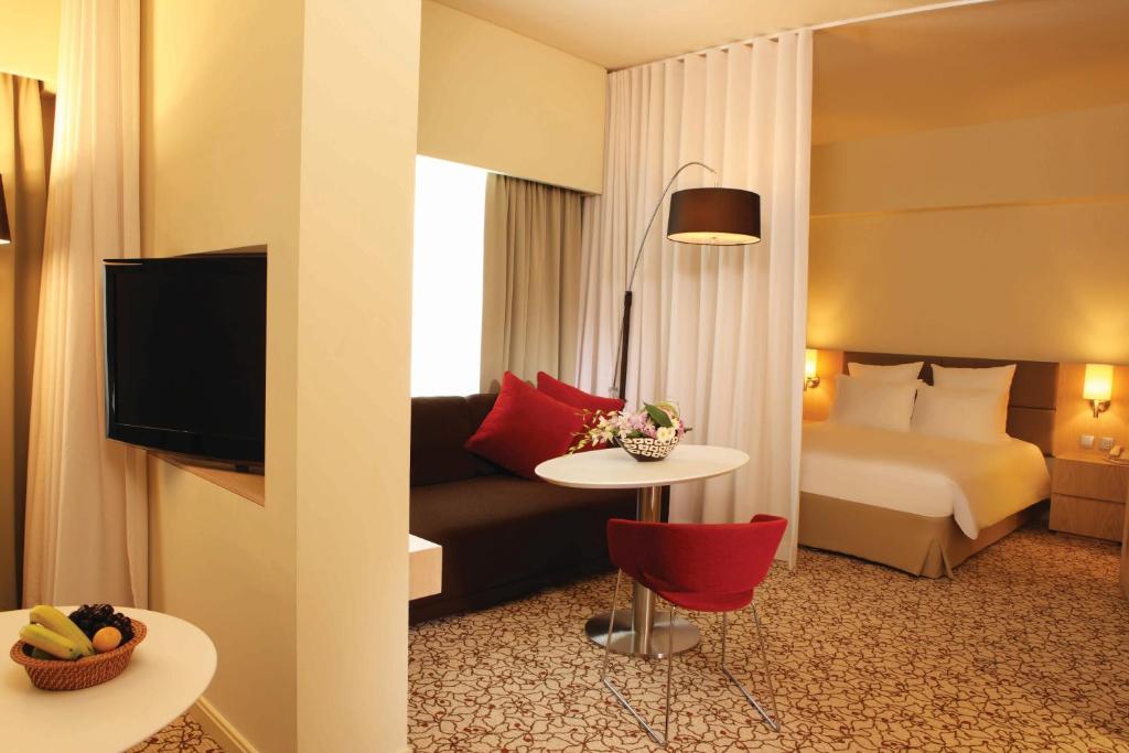 Отель, 4, Novotel Suites Dubai Mall of the Emirates