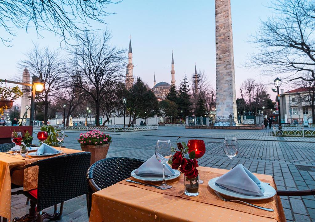 Hot tours in Hotel Alzer Hotel Istanbul