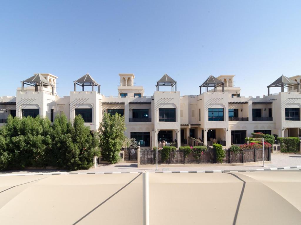 Roda Beach Resort, Dubai (beach hotels) prices