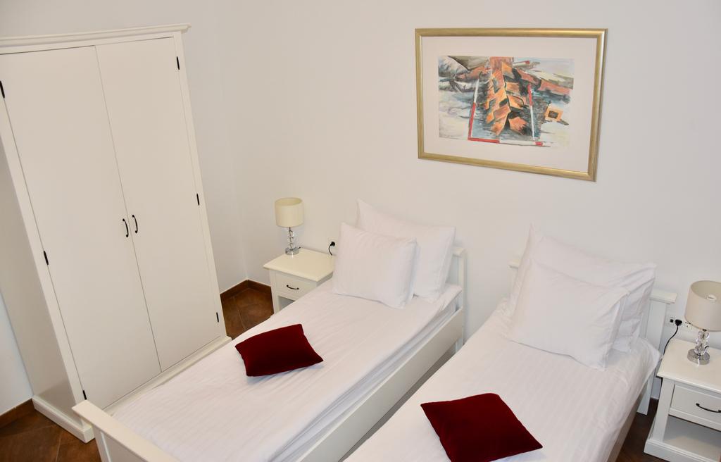 Цены в отеле Apartments Vila Riva