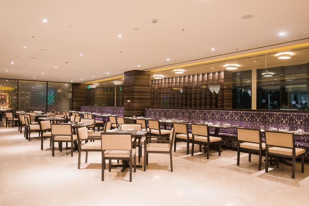 Howard Johnson Bengaluru Hotel, Бангалор цены
